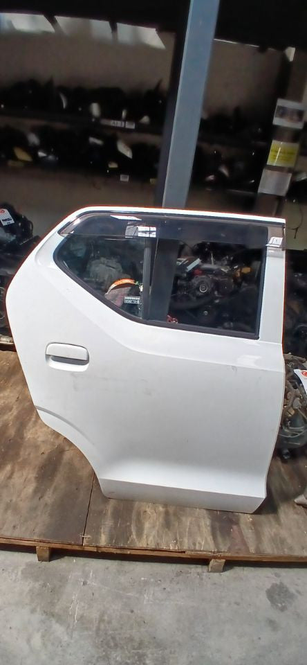 [R DOOR ASSY RH]SUZUKI ALTO HA36S 2015 R06A FF AT 2WD #000324C804589