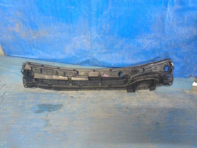 [COWL TOP]TOYOTA PRIUS α ZVW41W 2ZR-FXE AT 2WD #0BD3253171251