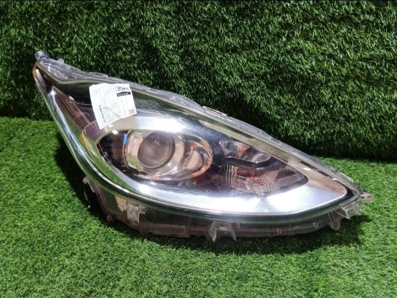 [HEADLIGHT ASSY RH]TOYOTA AQUA NHP10 2019 1NZ-FXE FF AT 2WD #0003264074671