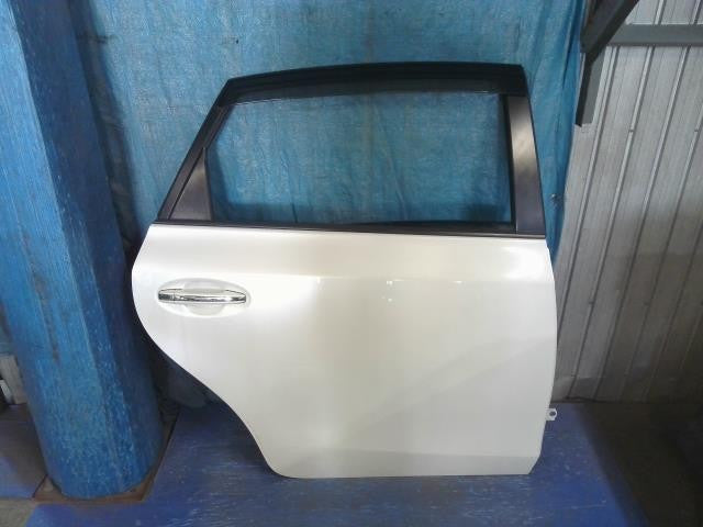 [R DOOR ASSY RH]TOYOTA PRIUS α ZVW41W 2ZR-FXE AT 2WD #0BD3253180726