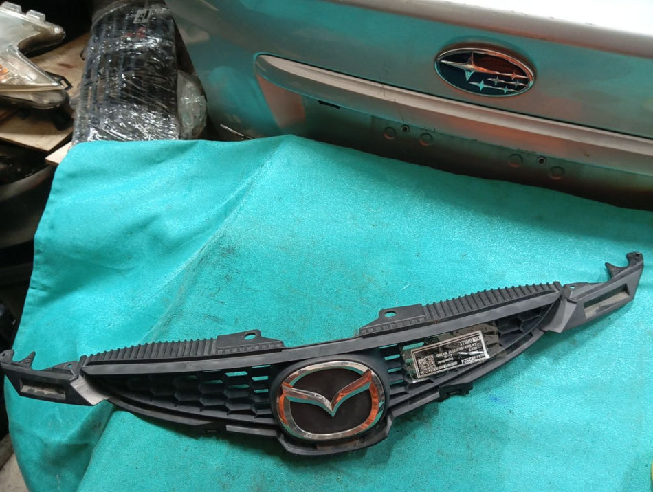 [GRILLE]MAZDA DEMIO DE3FS 2010 ZJ-VE FF MT 2WD #000324B782524