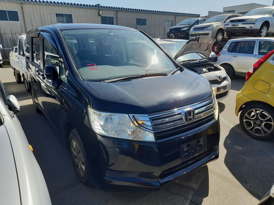 [NOSE CUT]HONDA STEPWAGON RK1 2011 R20A FF AT 2WD #000323A530259