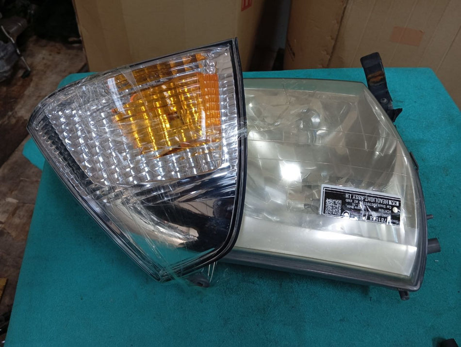 [HEADLIGHT ASSY LH]TOYOTA GRAND HIACE VCH16W 2000 5VZ-FE FR AT 4WD #000324B781578