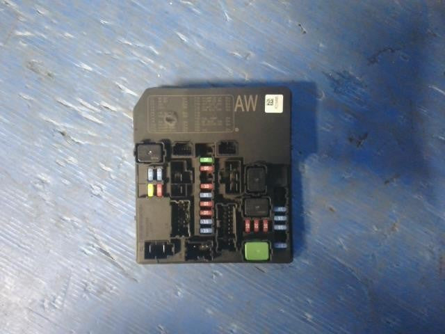[FUSE BOX]NISSAN SERENA C26   #0BD3253178467