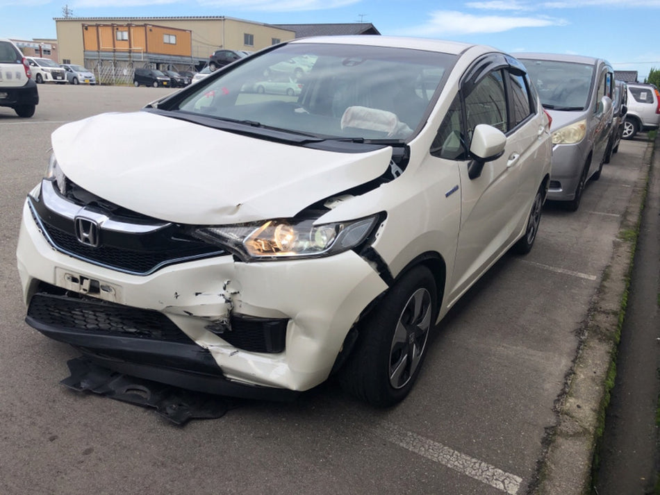 [FENDER RH]HONDA FIT HYBRID GP5 2016 LEB FF AT 2WD #000324A771598