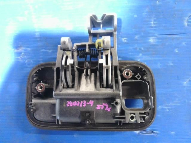 [Outer handle]SUZUKI EVERY VAN DA17V R06A AT 2WD #0BD3253176730