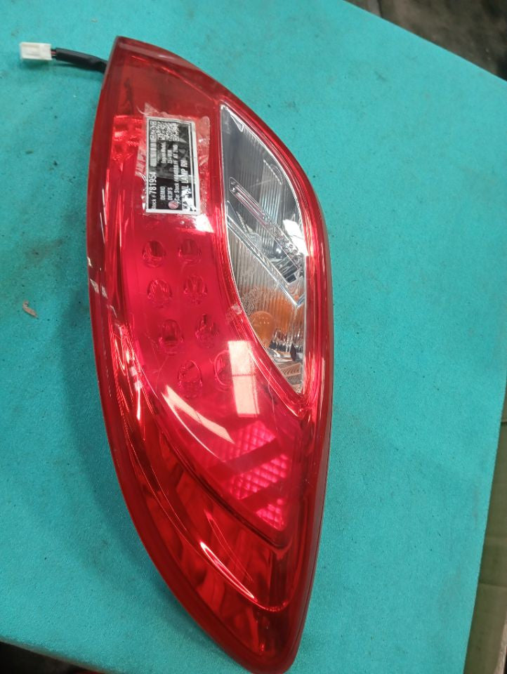 [TAIL LAMP RH]MAZDA DEMIO DE3FS 2014 ZJ-VEM FF AT 2WD #000324B781954
