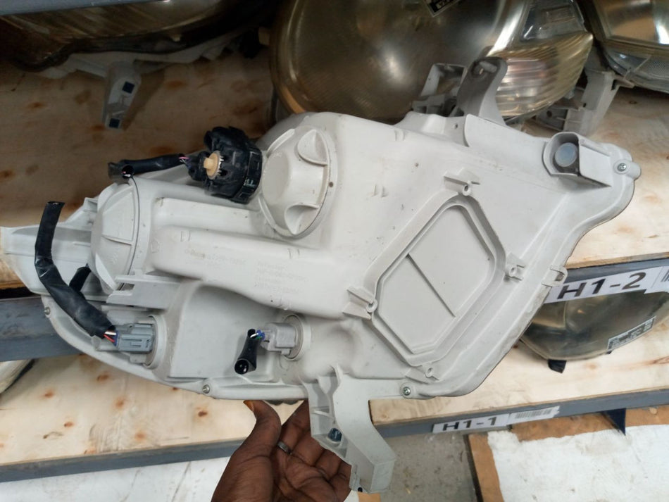 [HEADLIGHT ASSY RH]TOYOTA PASSO KGC10 2007 1KR-FE FF AT 2WD #0003243617185