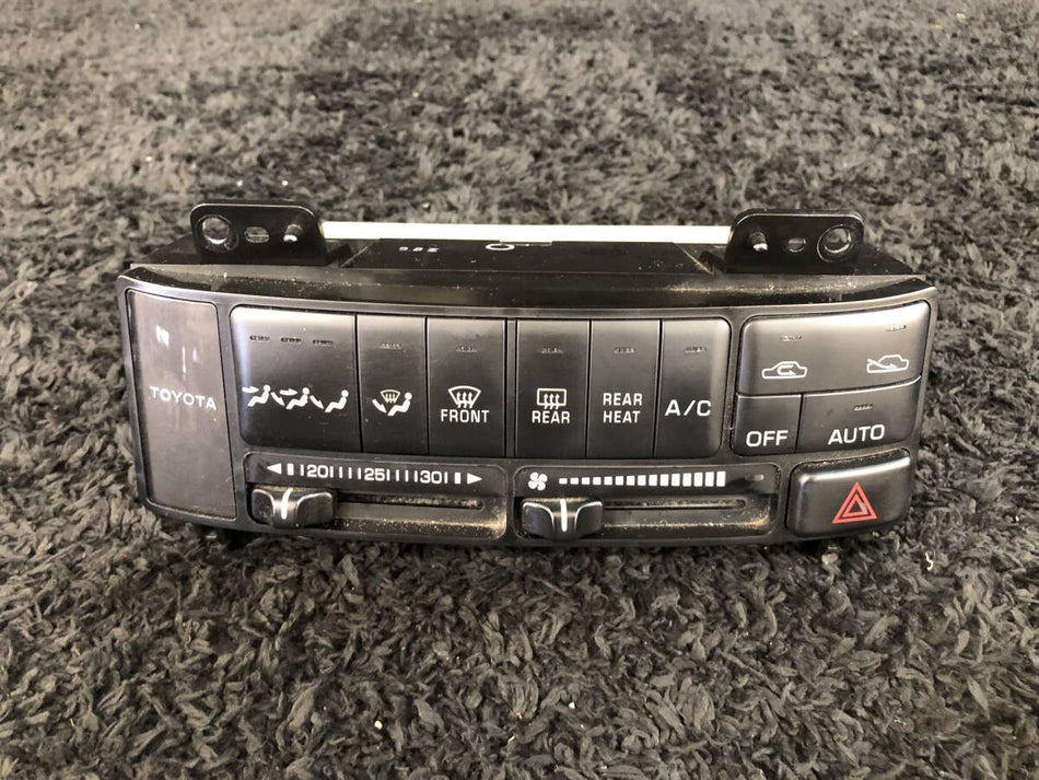 [AIR CONDITIONER PANEL]TOYOTA ESTIMA TCR21W 1999 2TZ-FZE FR AT 4WD #000324A757230