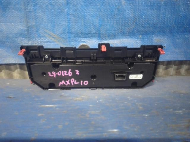 [AIR CONDITIONER PANEL]TOYOTA SIENTA MXPL10G M15A-FXE AT 2WD #0BD3253174684