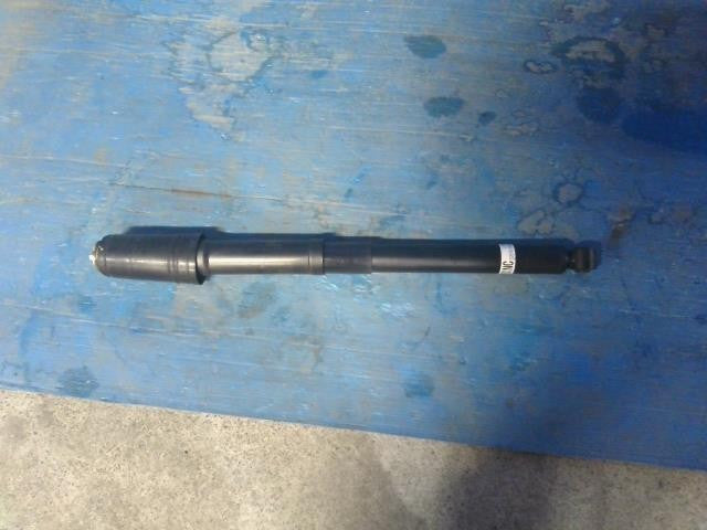 [R SHOCK ABSORBER LH]HONDA VEZEL RV5 LEC AT 2WD #0BD3253171215