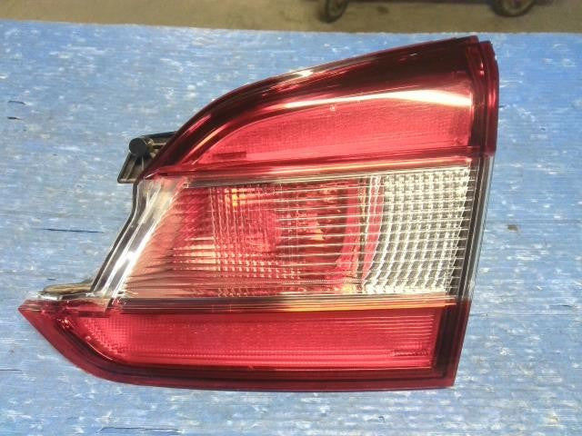 [Right finisher panel]SUBARU LEVORG VM4 FB16 AT 4WD #0BD3253176661
