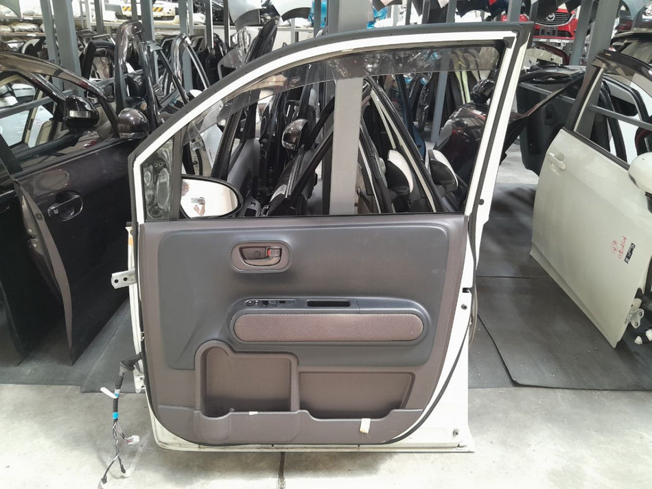 [F DOOR ASSY RH]TOYOTA SPADE NCP141 2013 1NZ-FE FF AT 2WD #000323A535116