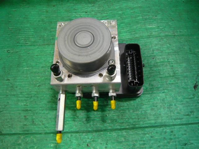 [ABS ACTUATOR]TOYOTA ROOMY M900A 1KR-VET AT 2WD #0EV3253000401
