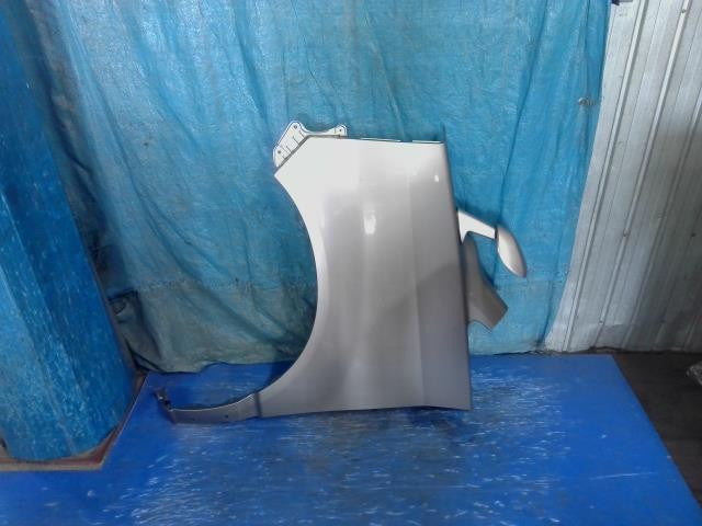 [FENDER LH]TOYOTA VOXY AZR60G   #0BD3253172951