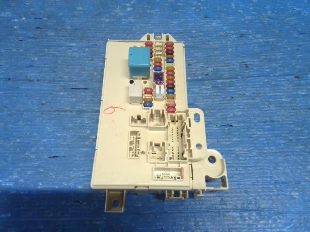 [FUSE BOX]DAIHATSU HIJET TRUCK S510P KF AT 4WD #0BD3253181210