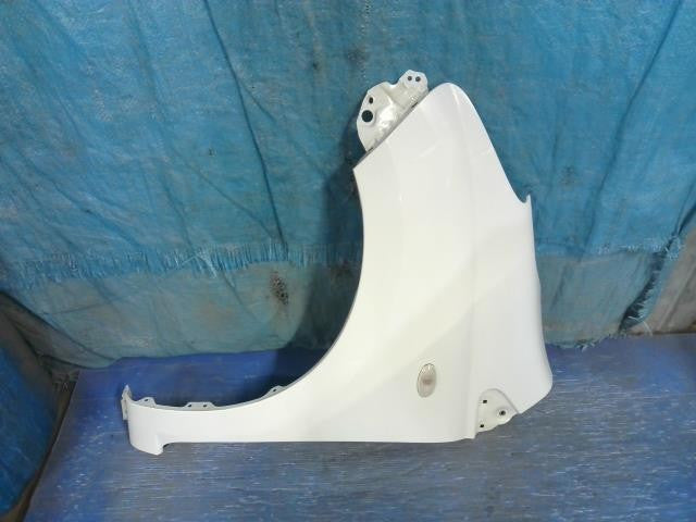 [FENDER LH]SUZUKI ALTO ECO HA35S R06A AT 2WD #0BD3253182004