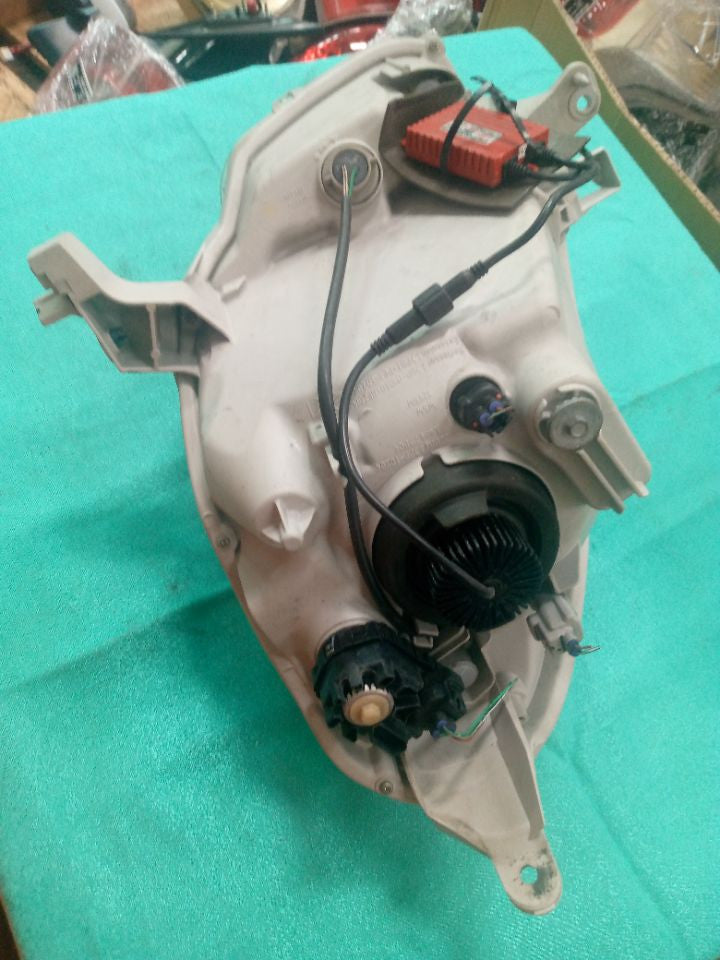 [HEADLIGHT ASSY RH]TOYOTA PASSO KGC35 2013 1KR-FE FF AT 4WD #000324B772390