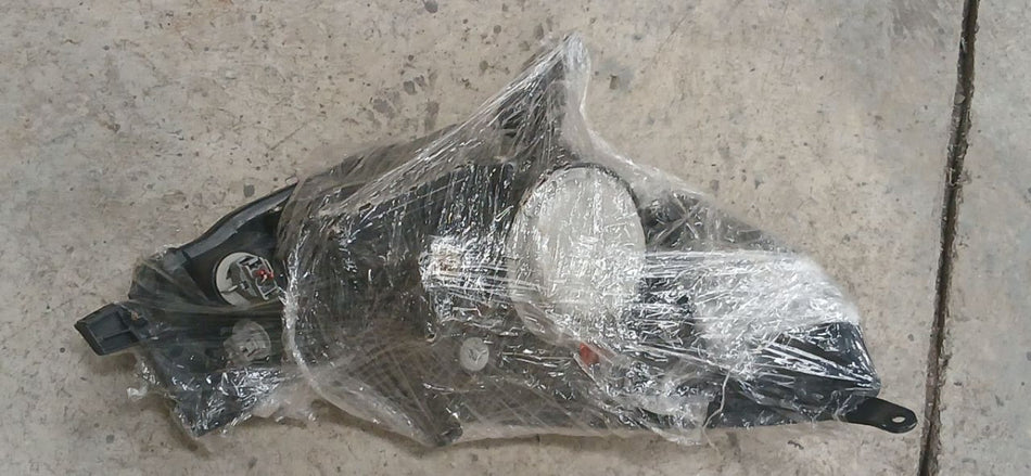 [HEADLIGHT ASSY LH]TOYOTA OPA ZCT10 2002 1ZZ-FE FF AT 2WD #000323C560438