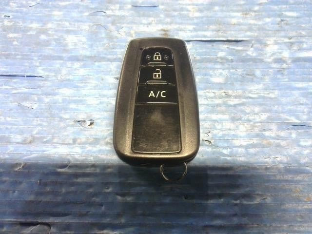 [KEYLESS REMOTE CONTROL]TOYOTA PRIUS PHV ZVW52 2ZR-FXE AT 2WD #0BD3253174750