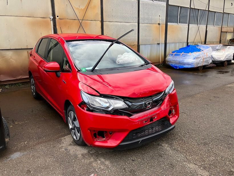 [FENDER RH]HONDA FIT HYBRID GP5 2013 LEB FF AT 2WD #000324B783744
