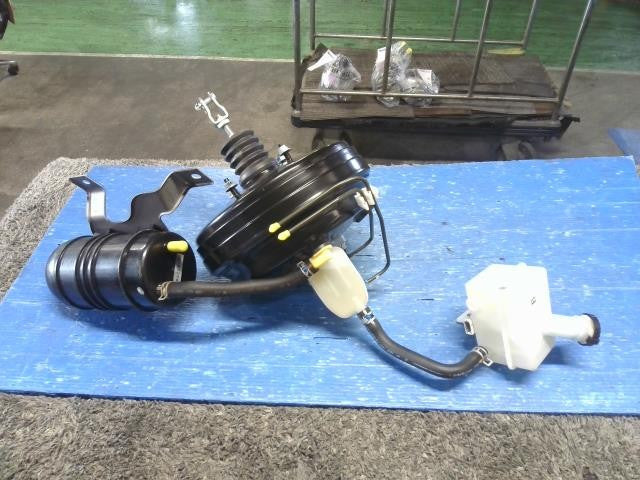 [BRAKE BOOSTER]NISSAN NV350 CARAVAN VAN VW6E26 YD25DDTi AT 4WD #0BD3253176737
