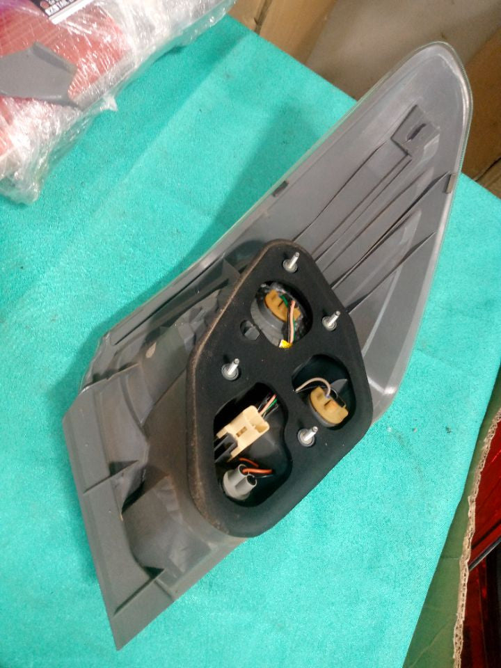 [TAIL LAMP LH]SUBARU IMPREZA G4 GJ6 2011 FB20 FF AT 2WD #000324A759521
