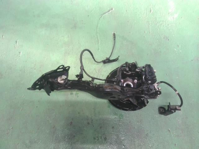 [R KNUCKLE HUB ASSY RH]TOYOTA YARIS CROSS MXPJ15 M15A-FXE AT 4WD #0BD3253176819