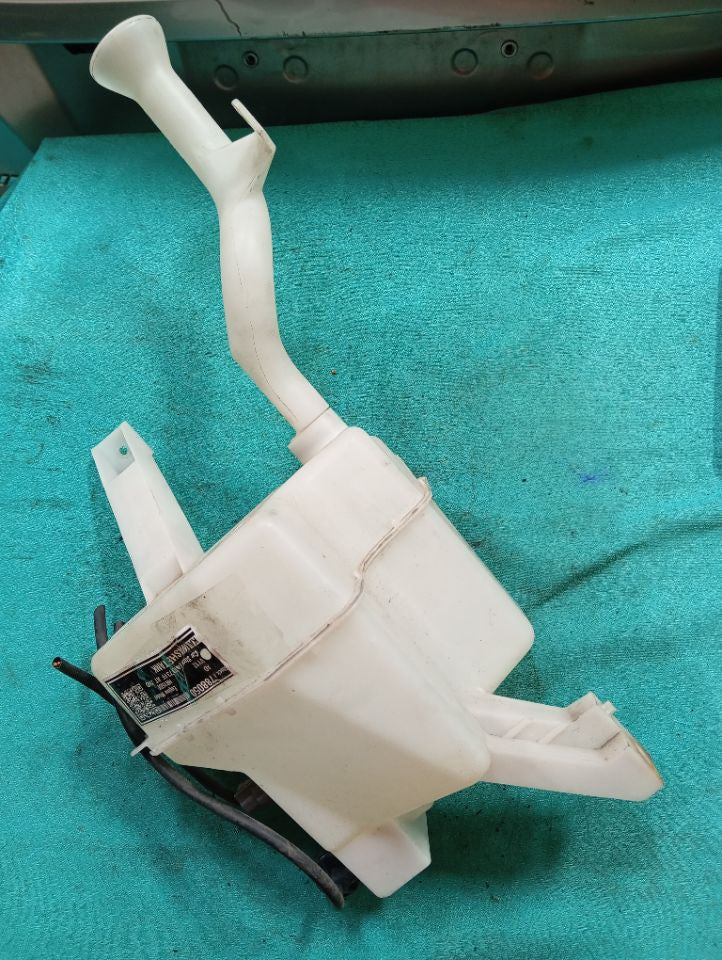 [WASHER TANK]NISSAN AD VY12 2009 HR15DE FF AT 2WD #000324B788050