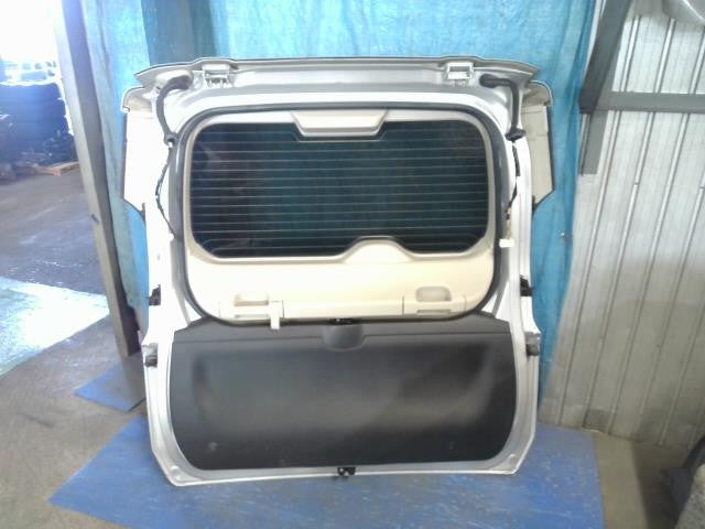 [REAR GATE]NISSAN SERENA GC27   #0BD3253178390