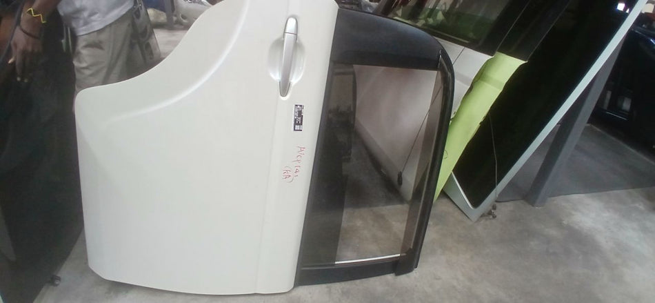 [R DOOR ASSY RH]TOYOTA SPADE NCP141 2013 1NZ-FE FF AT 2WD #000323A535118