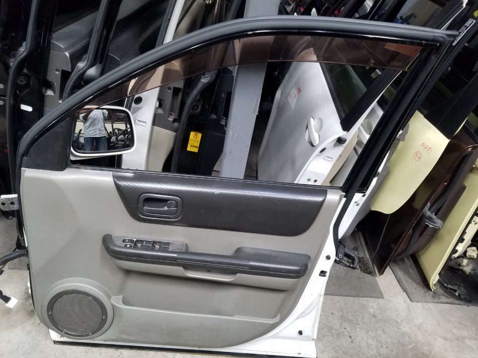 [F DOOR ASSY RH]NISSAN X-TRAIL NT30 2003 QR20DE FF MT 4WD #0003244654907