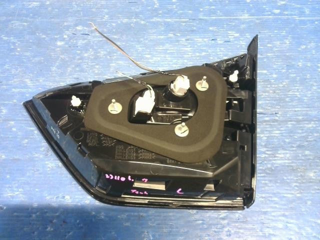 [Left finisher panel]HONDA FIT GR3 LEB AT 2WD #0BD3253174517