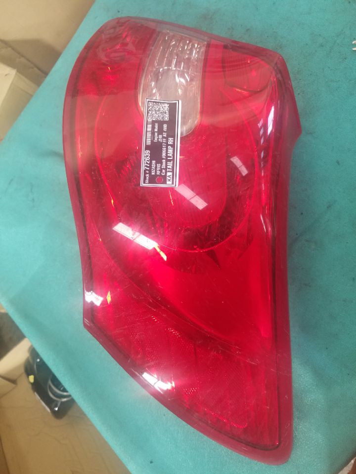 [TAIL LAMP RH]SUZUKI KIZASHI RF91S 2013 J24B FF AT 4WD #000324B772639