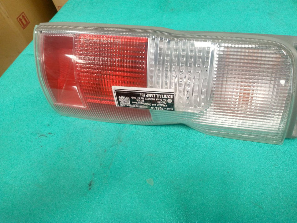 [TAIL LAMP RH]NISSAN CARAVAN VAN CQGE25 2003 KA24DE FR AT 2WD #000324A768214