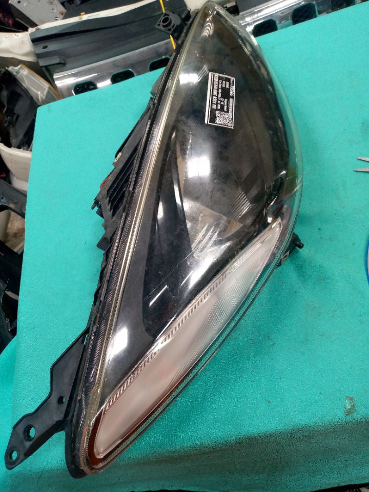 [HEADLIGHT ASSY RH]MAZDA DEMIO DE3AS 2013 ZJ-VE FF AT 4WD #000324A755365