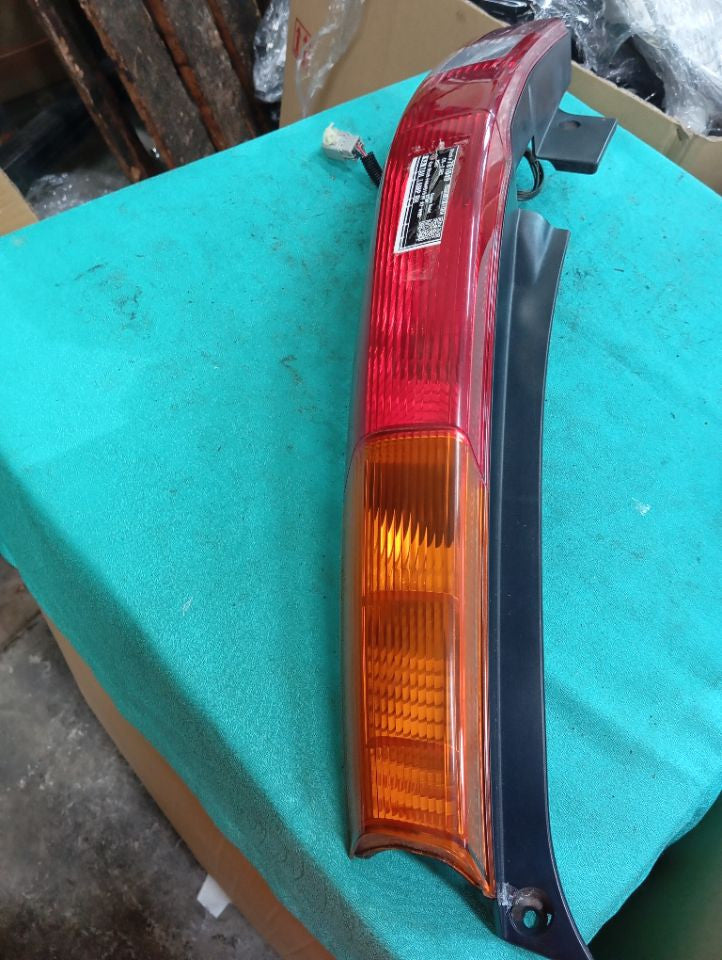 [TAIL LAMP RH]HONDA CR-V RD5 2003 K20A FF AT 4WD #000324B781049