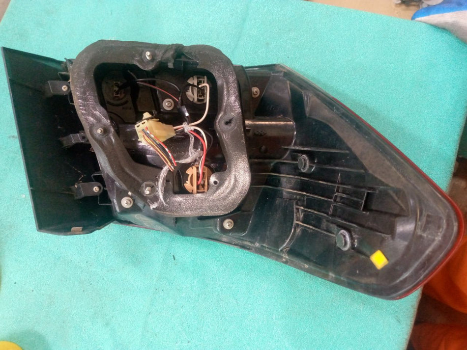 [TAIL LAMP RH]SUBARU LEGACY B4 BM9 2010 EJ25 FF AT 4WD #000324A768303