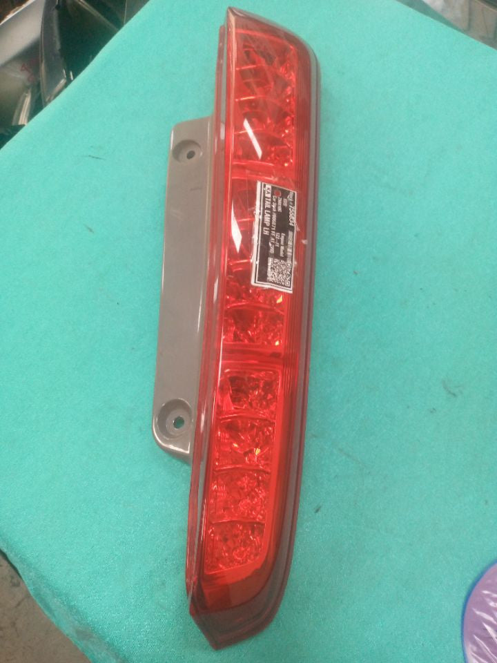 [TAIL LAMP LH]TOYOTA ISIS ZNM10G 2007 1ZZ-FE FF AT 2WD #000324A755834