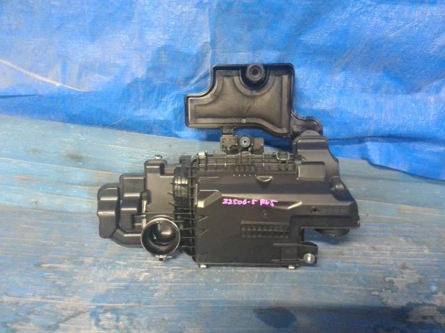 [AIR CLEANER]HONDA VEZEL RV5 LEC AT 2WD #0BD3253171207