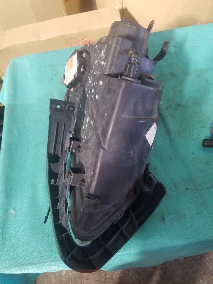 [HEADLIGHT ASSY LH]SUZUKI KIZASHI RF91S 2013 J24B FF AT 4WD #000324B772638