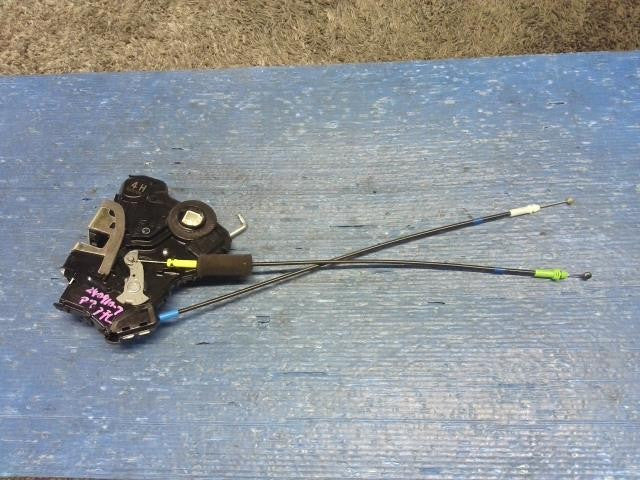 [Left F door lock solenoid]TOYOTA AQUA NHP10 1NZ-FXE AT 2WD #0BD3253181654