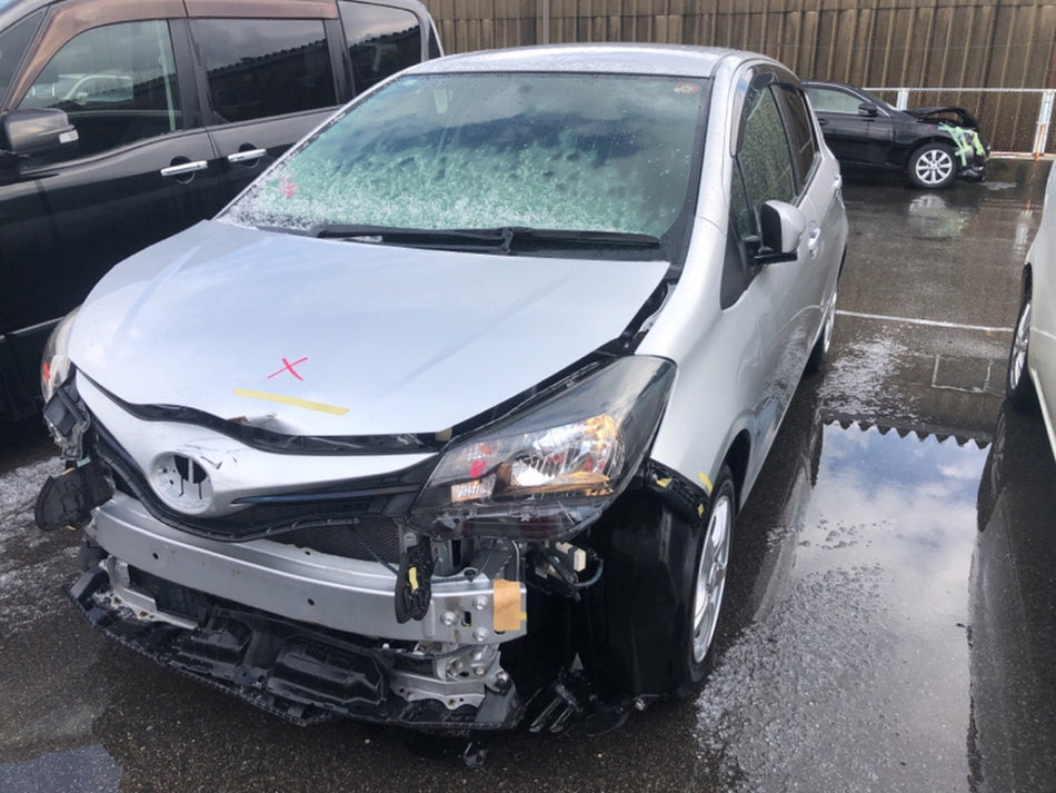 [R DOOR ASSY RH]TOYOTA VITZ NSP130 2015 1NR-FKE FF AT 2WD #0003251811380