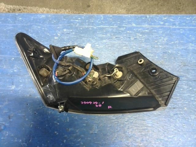 [TAIL LAMP RH]TOYOTA bB QNC21 3SZ-VE AT 2WD #0BD3253178260