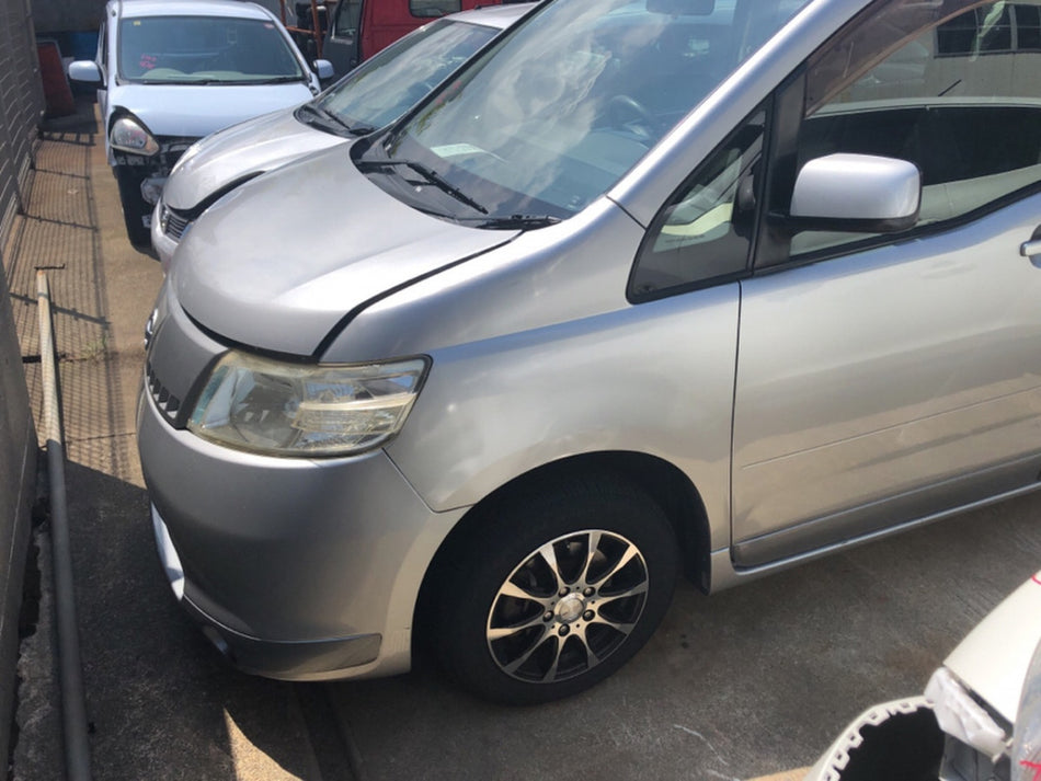 [BONNET]NISSAN SERENA C25 2005 MR20DE FF AT 2WD #0003248722552