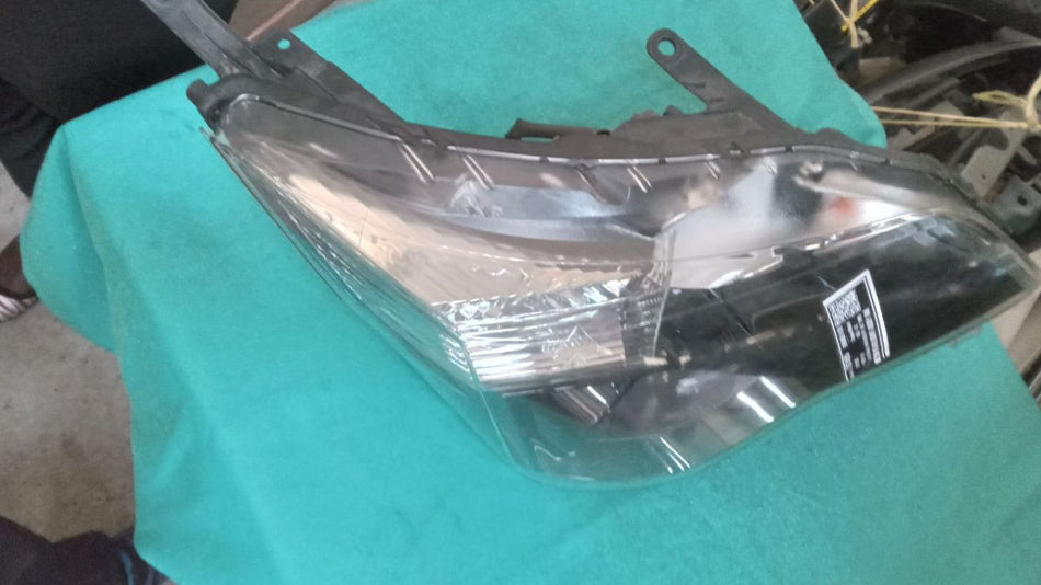[HEADLIGHT ASSY RH]TOYOTA SPADE NCP141 2014 1NZ-FE FF AT 2WD #0003249737435