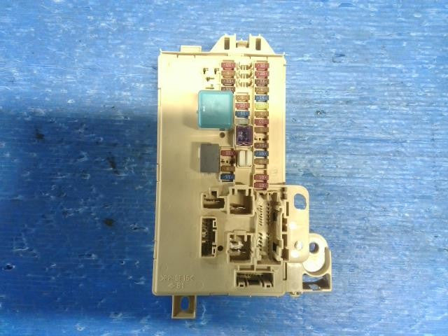 [FUSE BOX]DAIHATSU MIRA e:S LA300S KF AT 2WD #0BD3253174552