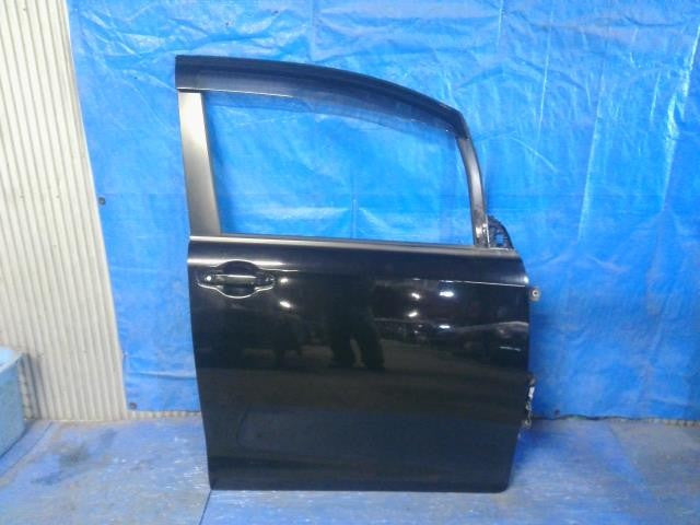 [F DOOR ASSY RH]TOYOTA NOAH ZWR80G 2ZR-FXE AT 2WD #0BD3253178522