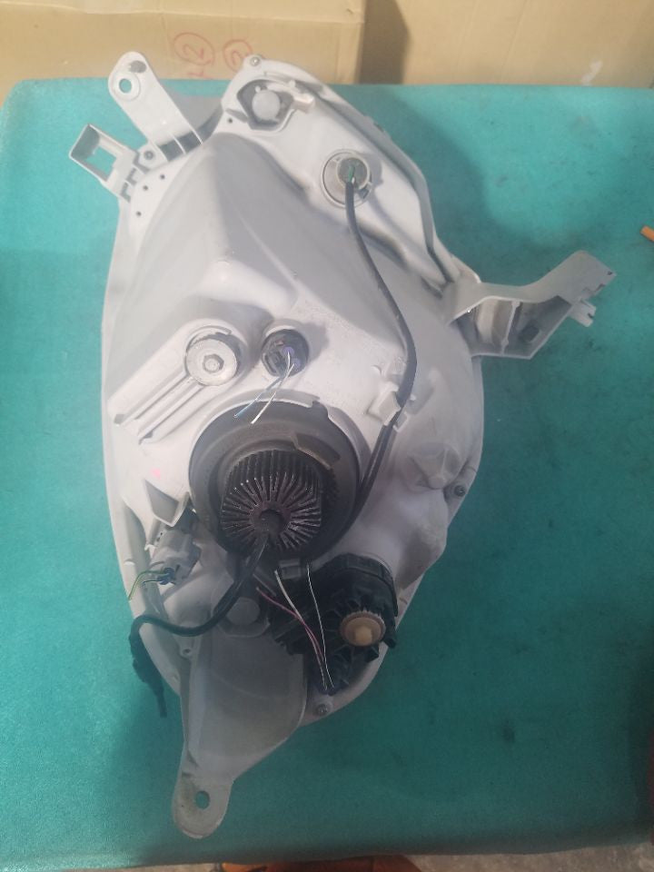 [HEADLIGHT ASSY LH]TOYOTA PASSO KGC35 2013 1KR-FE FF AT 4WD #000324B772539