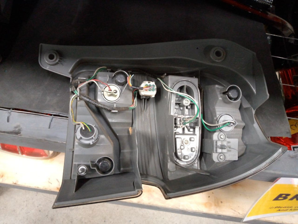 [TAIL LAMP LH]TOYOTA SPADE NCP141 2013 1NZ-FE FF AT 2WD #0003242596178